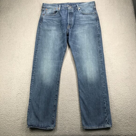 LEVIS 501 Jeans Mens 38x32 Original Straight Leg Button Fly Medium Wash Denim - Picture 2 of 16